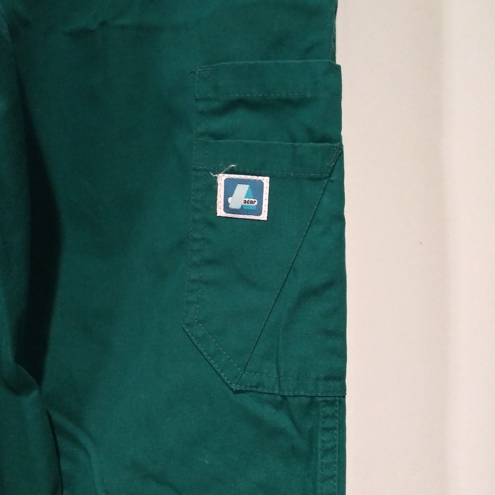 Adar Scrub Set Hunter Green - Picture 11 of 12